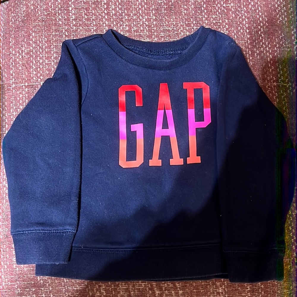 GapKids Sweatshirt 3T